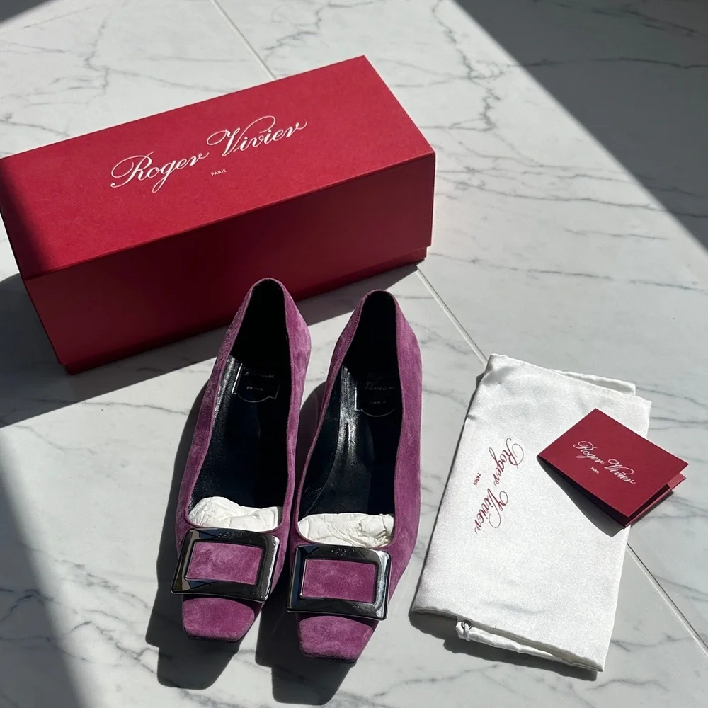 Roger Vivier rare pink suede Flats with Silver Buckle - Picture 3 of 16